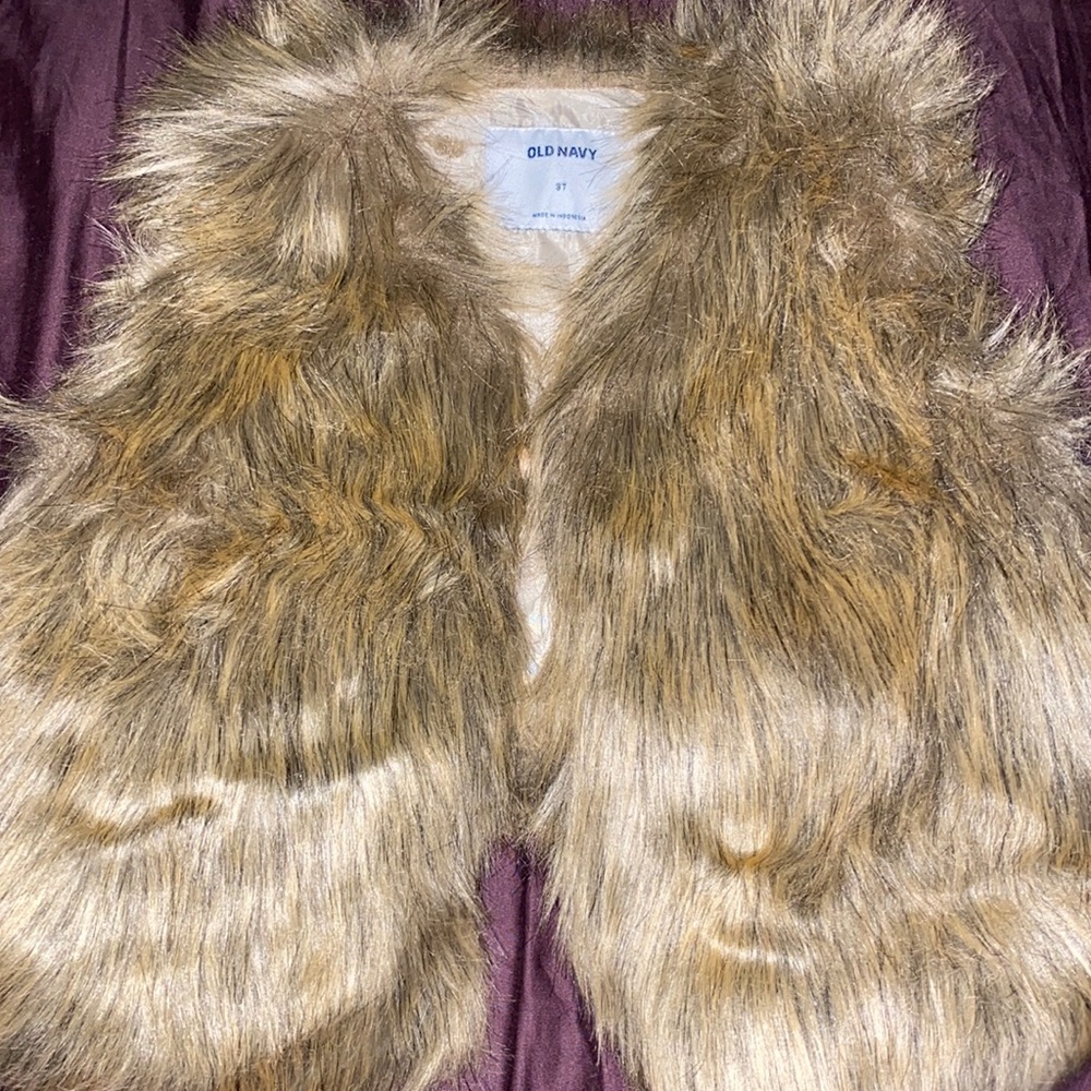 Brand new toddler girl faux fur vest